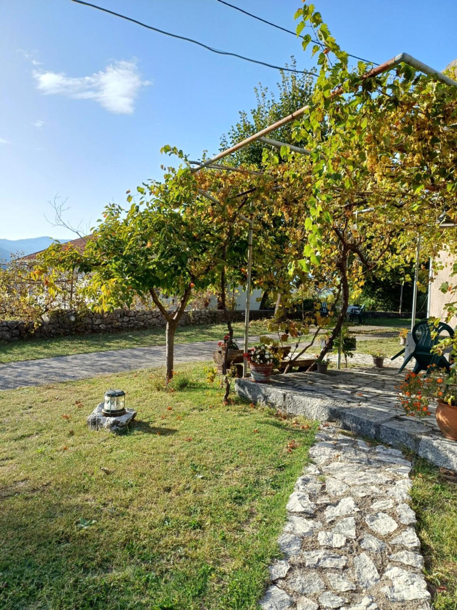 Villa Sailor'S Rustic House Virpazar Exterior foto