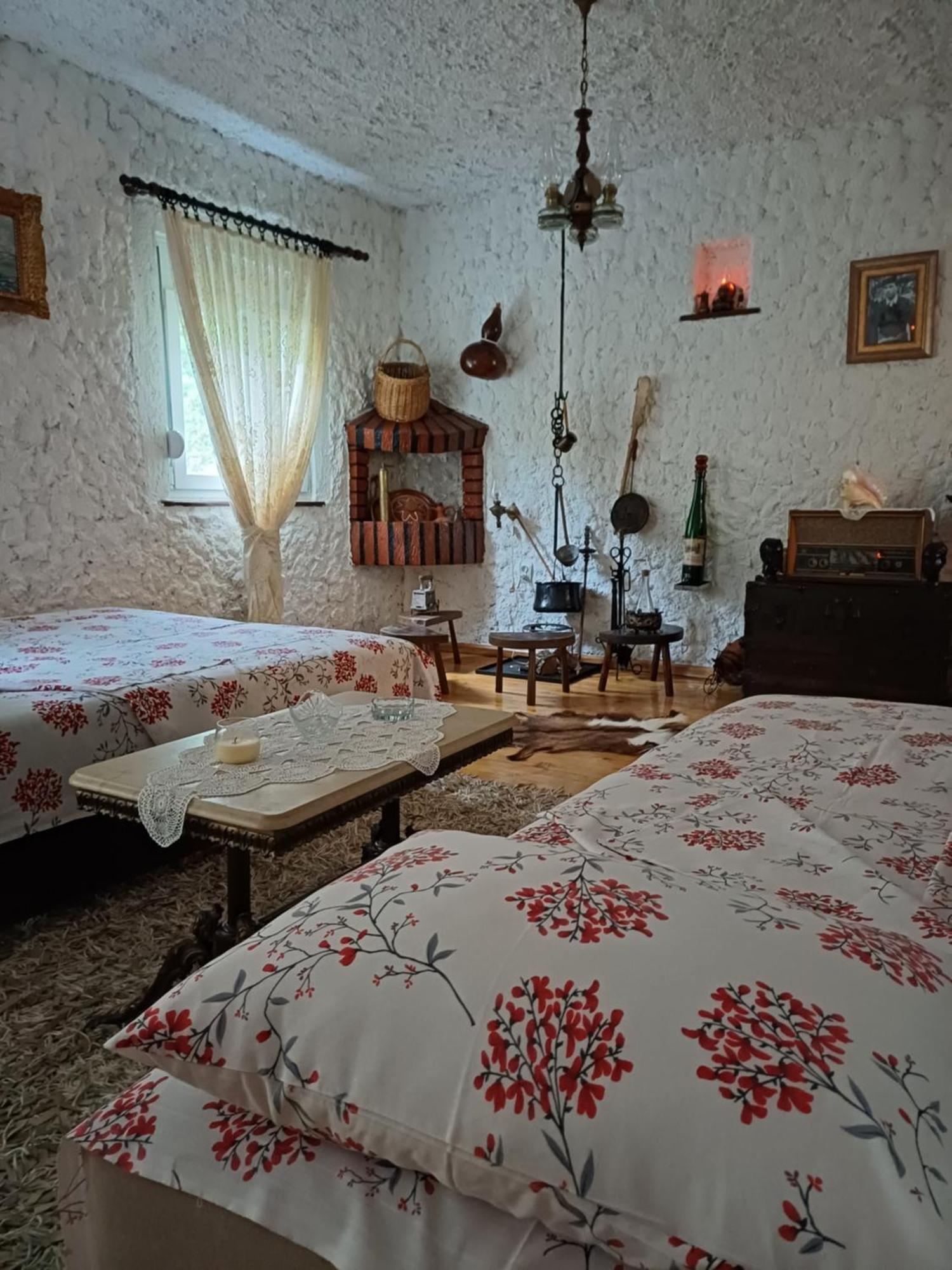 Villa Sailor'S Rustic House Virpazar Exterior foto